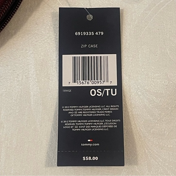 ❤️2/$15 or 3/$21❤️ NWT Tommy Hilfiger Tech Zip Case - Picture 8 of 10